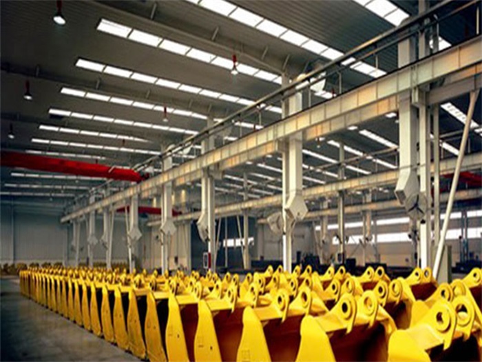 防城港徐工集团挖掘机装配车间